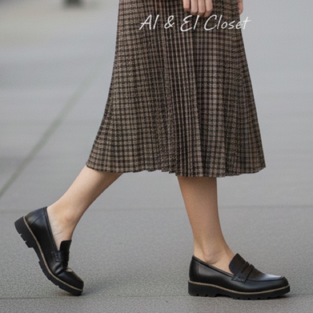 Vionic Cheryl II Black Nappa Leather Loafers – Women’s Size 6W – New In Box